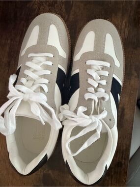 Friends Like These Retro Trainers